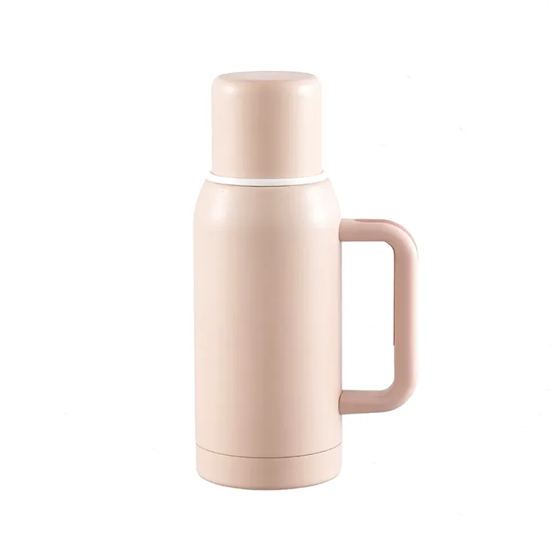 ¿Cómo están cambiando las botellas de viaje el mercado moderno de la hidratación?