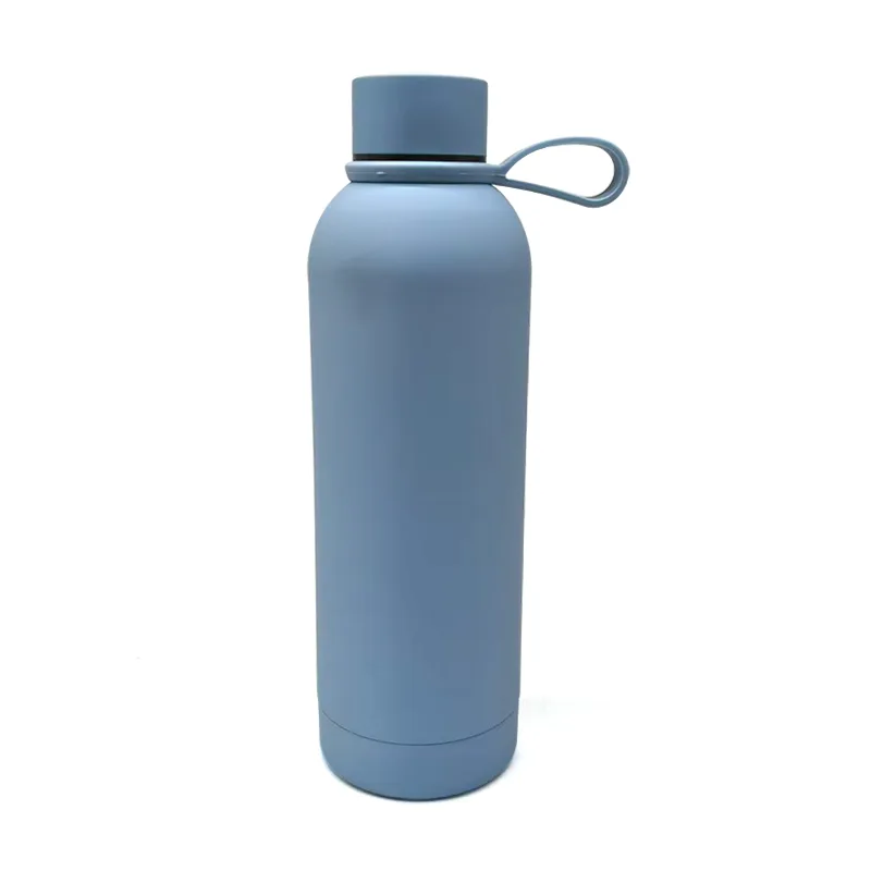 Botella de agua deportiva